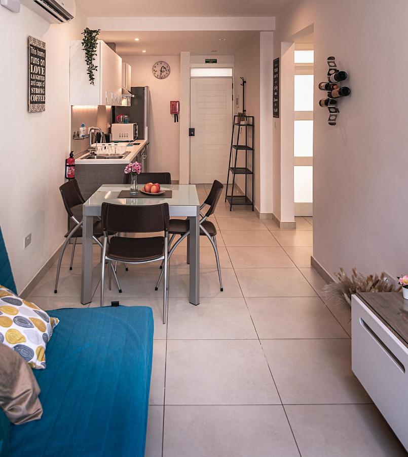 Modern Comfort - 2Br Apartment Center Of St Julians & Paceville Сент Джулианс Экстерьер фото