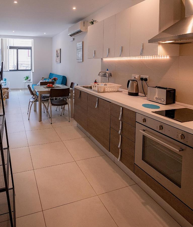 Modern Comfort - 2Br Apartment Center Of St Julians & Paceville Сент Джулианс Экстерьер фото